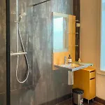 1 Bedroom Stunning In Apartamento *
