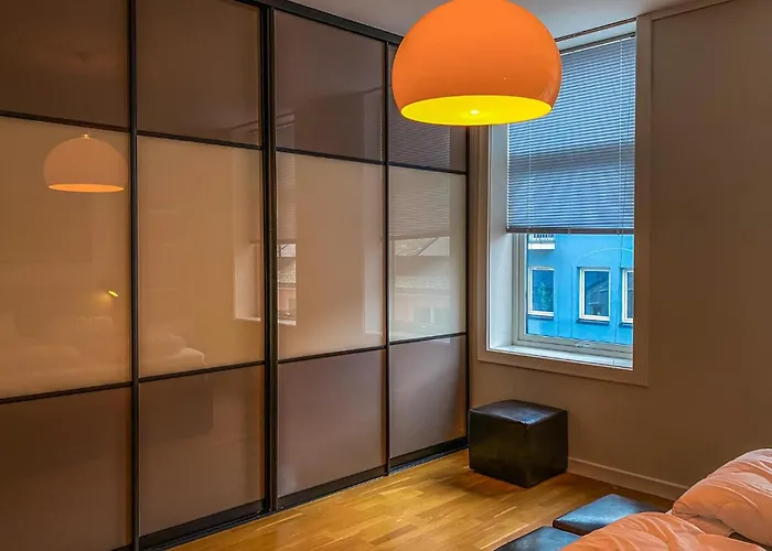 1 Bedroom Stunning In 아파트